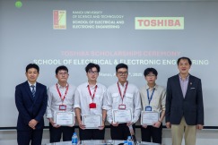 Scholarship awarding ceremony at HUST 17 April 2025